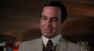 Capone (Capone)