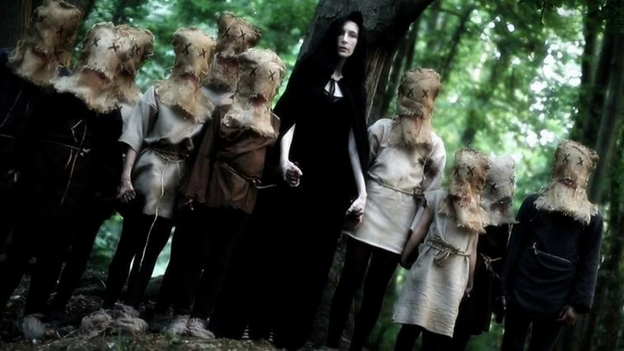Cây Phù Thủy (Curse of the Witching Tree)