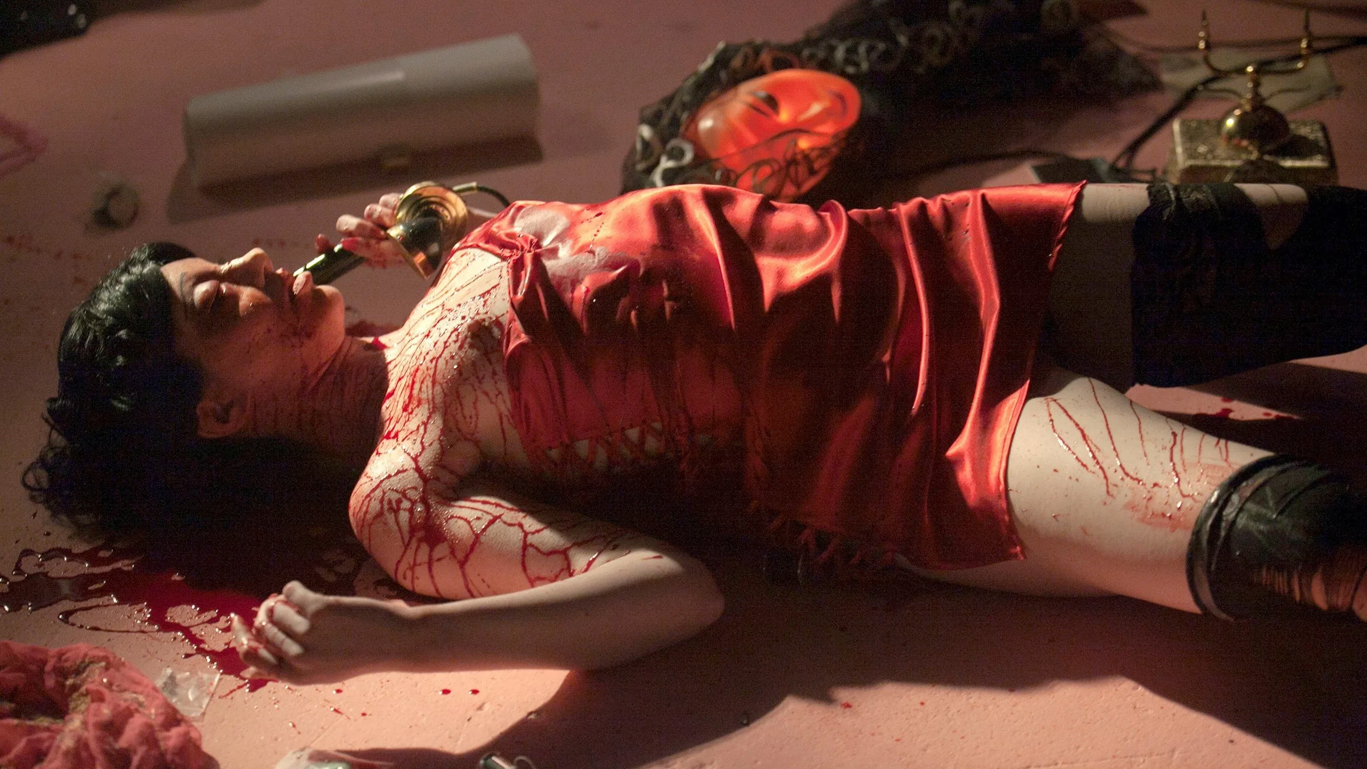 Y Nữ Bóng Đêm (American Mary)
